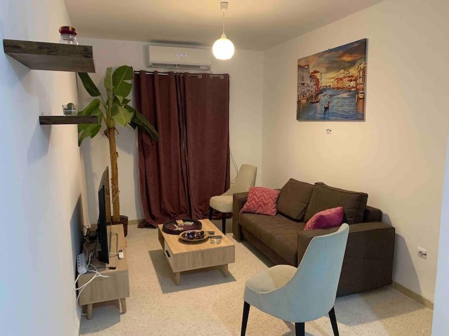 Appartement 5 Lits Climatise Salon 2Chambres Cuisine Equipee Sdb Staoueli ภายนอก รูปภาพ